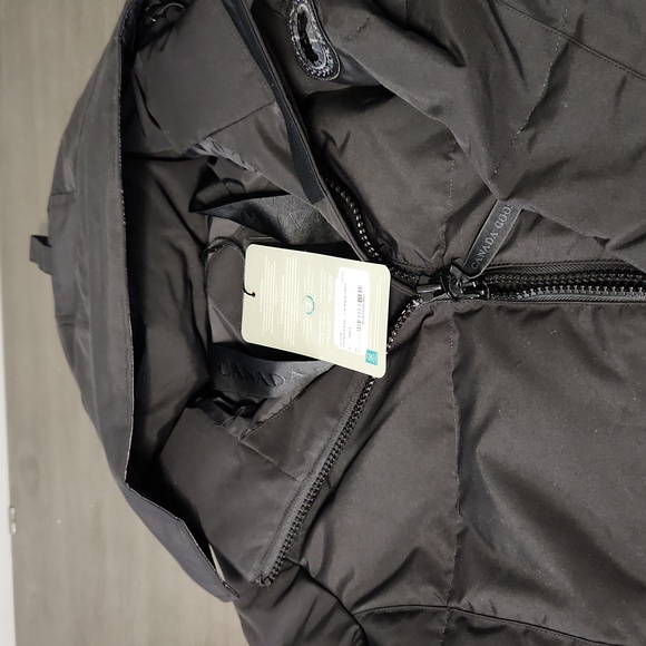 Canada Goose - Picture 6 of 6